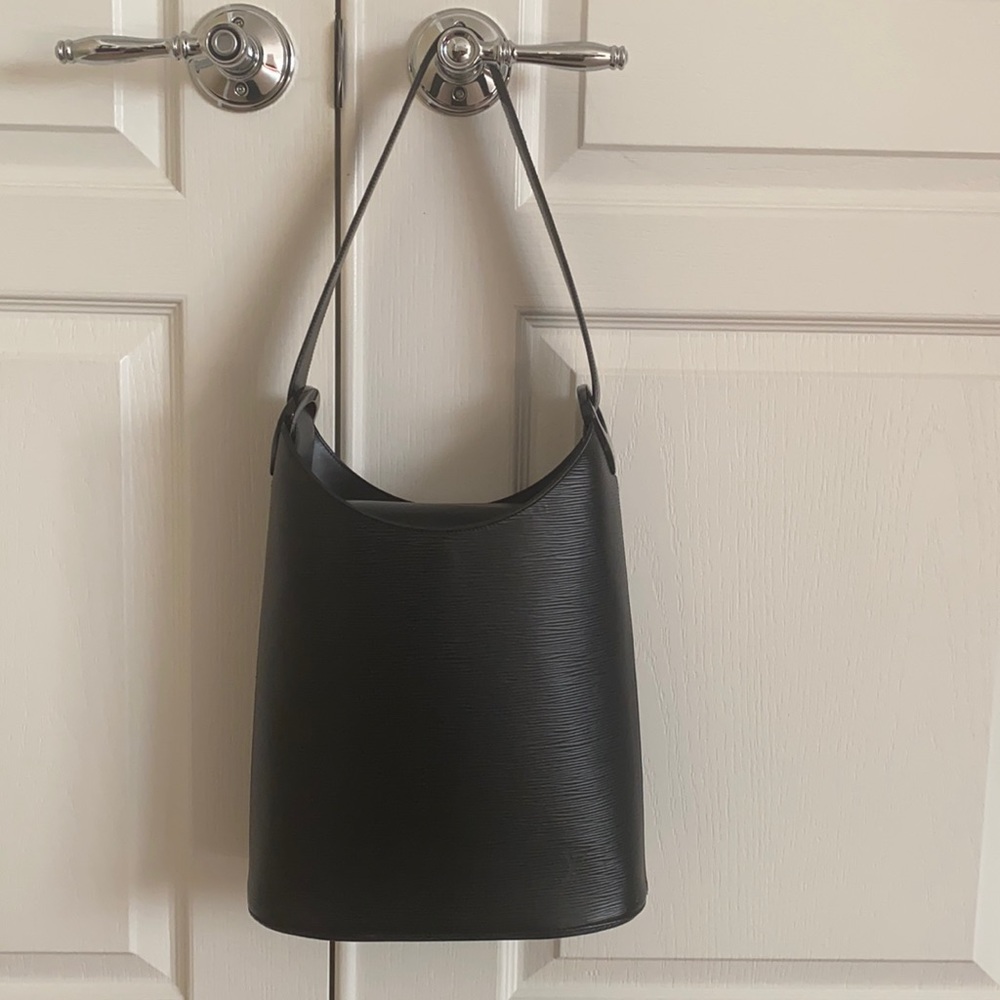 Louis Vuitton Epi Verseau black bucket handbag